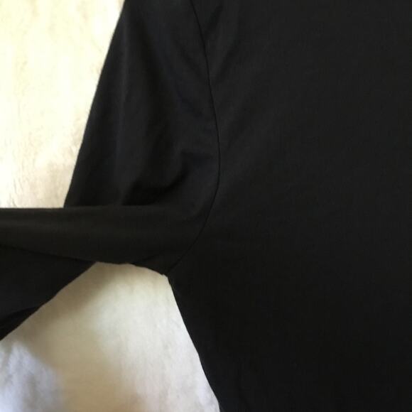 BCBGMaxAzria Black Scoop Neck Long-Sleeve Top - Picture 7 of 12
